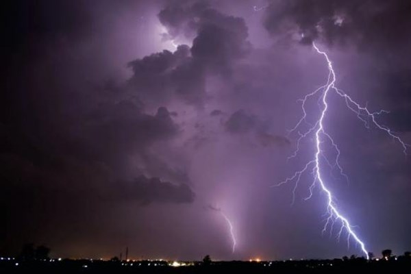 暴雨潮濕天氣如何維護保養(yǎng)高低溫一體機